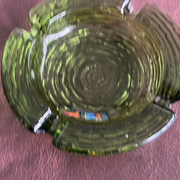 Vintage Anchor Hocking Soreno Green Glass Ashtray - Picture 7 of 9